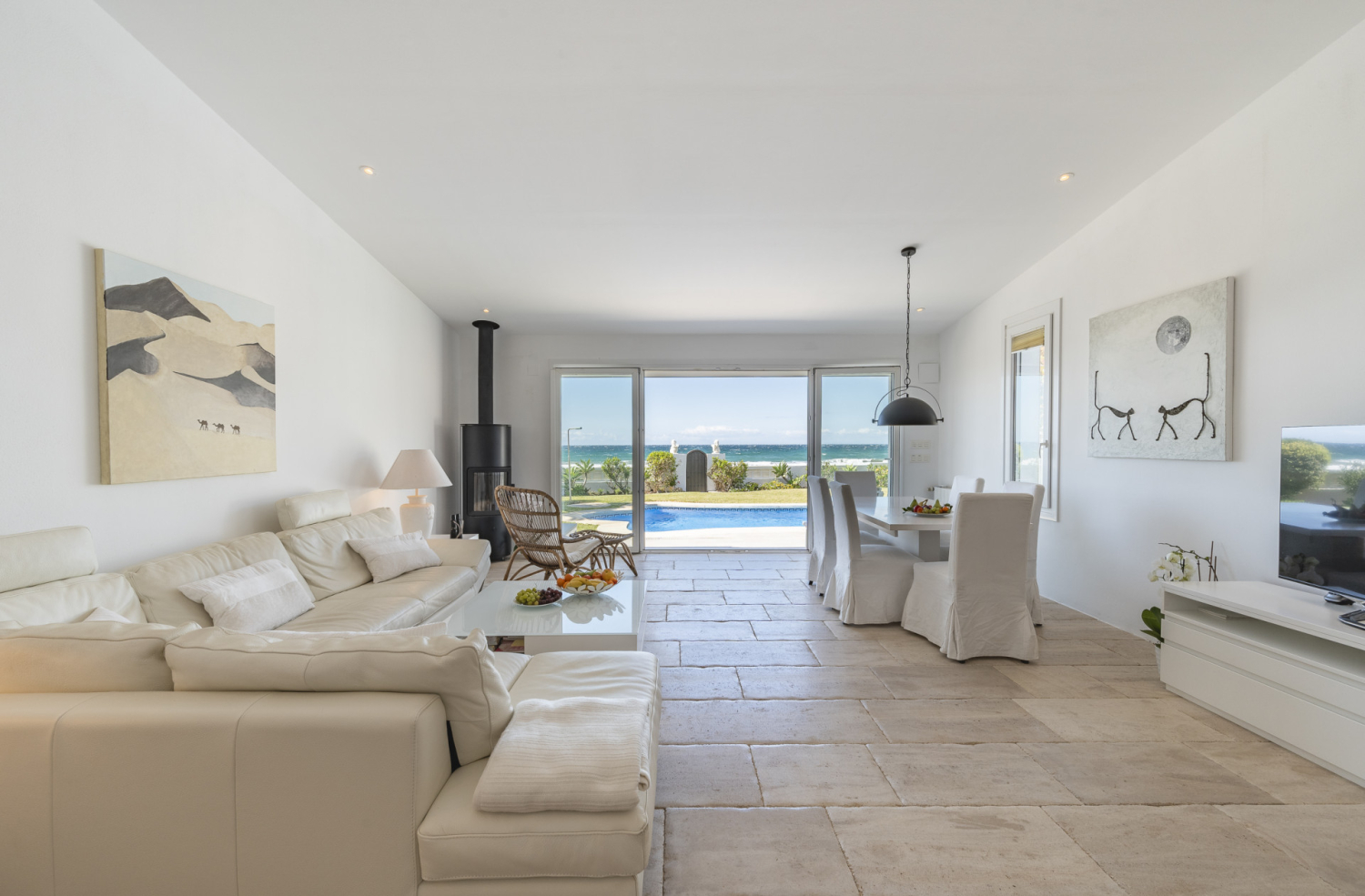 Stunning First Line Beach Villa in Vistamar Costabella Marbella