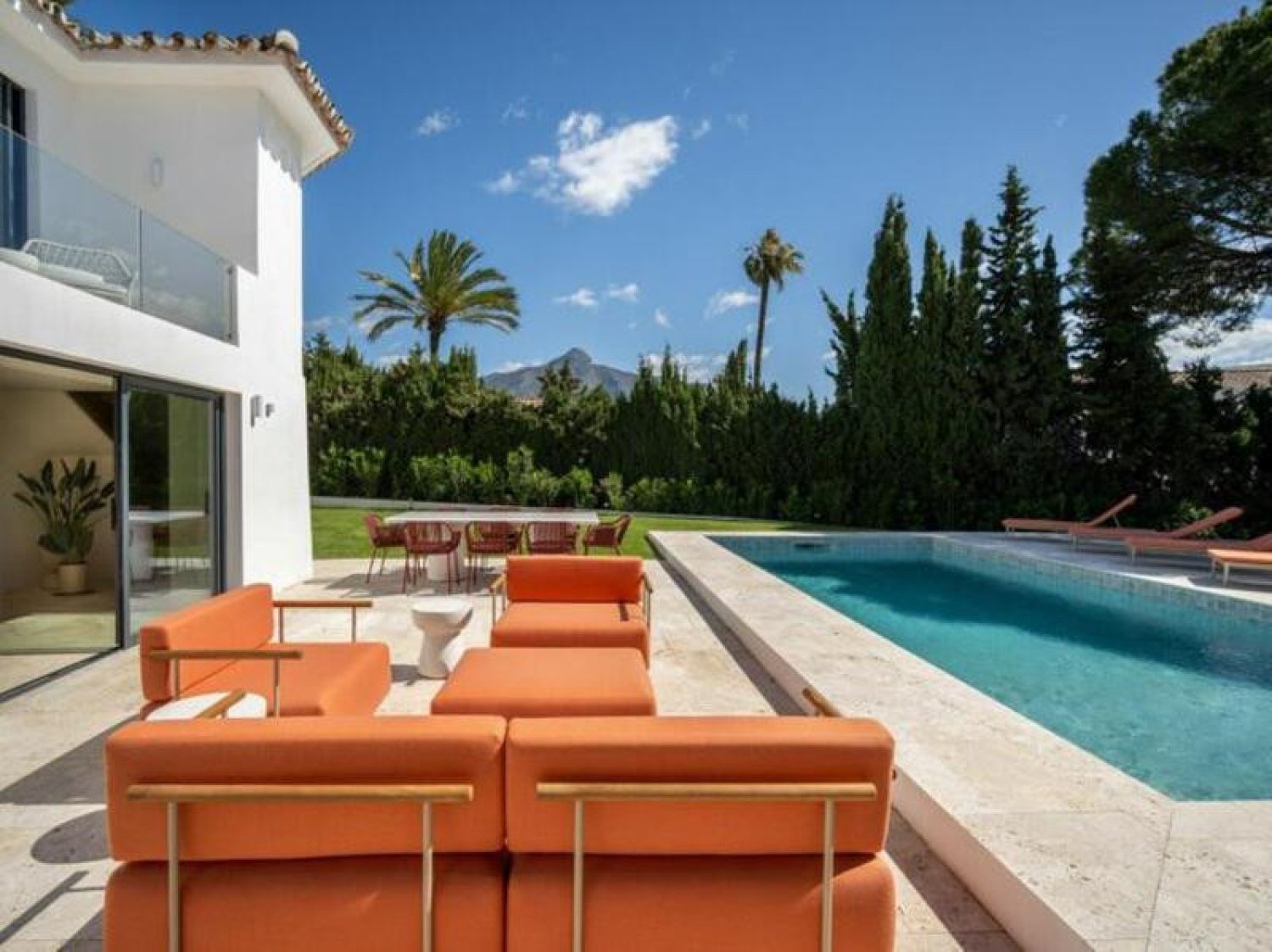 Lujosa Villa en Nueva Andalucia